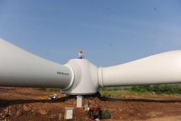 丘陵山区第六个风电场建成发电