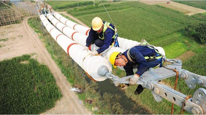 蒙西-天津南1000千伏特高压线路18标段全线贯通