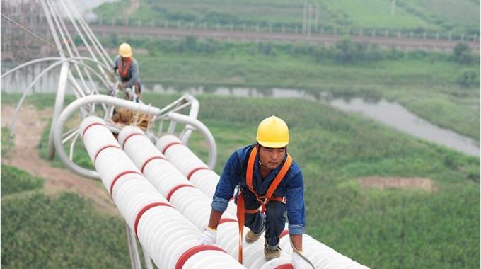 蒙西—天津南特高压线路沧州青县段加紧施工