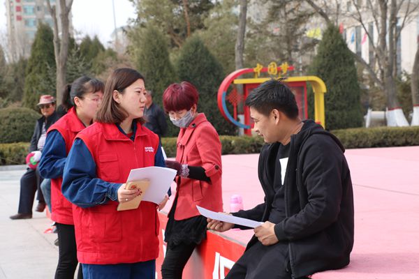 宁夏电力各基层单位组织开展学雷锋活动