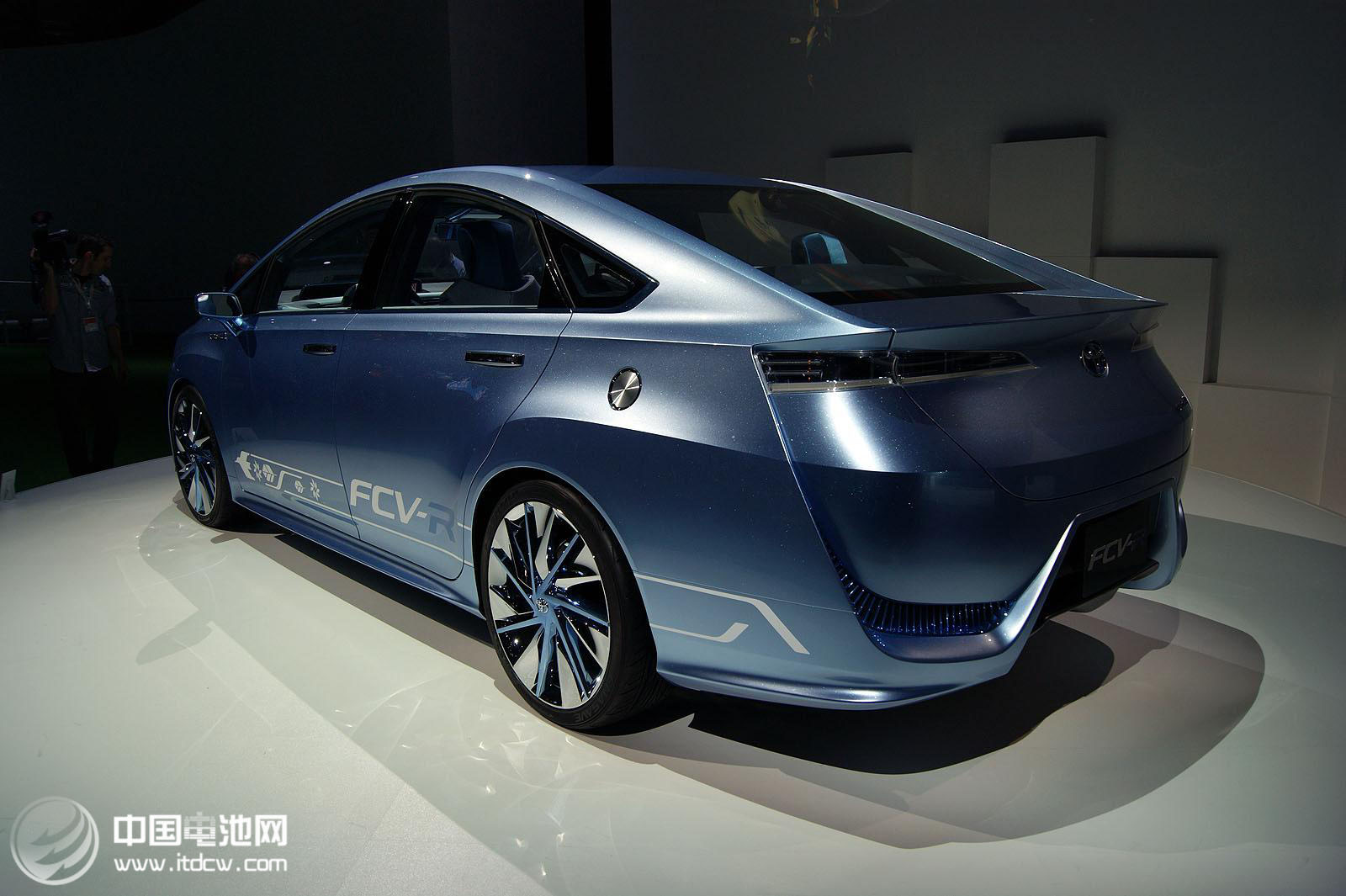 到2040年日本普及燃料电池车 丰田欲将电池成本砍一半