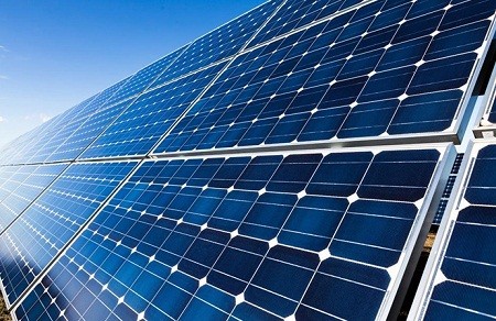 中企承建乌克兰最大太阳能电站