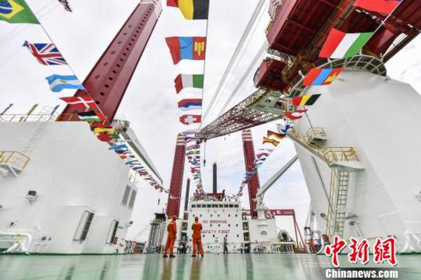 华南首座风电安装平台广州交付 核心设备均为中国制造