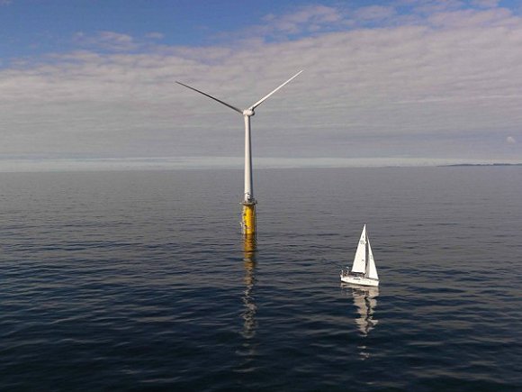 全球首个“浮”在海面上的风力发电厂 能储存相当200多万部“iPhone”电池的电量
