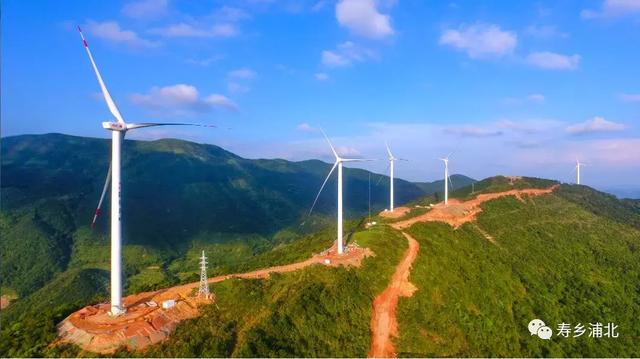 好一个庞然大物！钦州这个风电站建成这样啦！