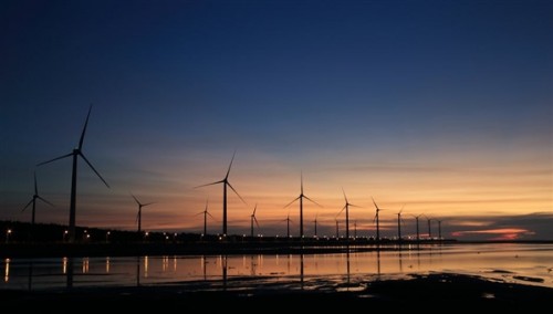 “风旱”导致英国电力生产进入低迷期