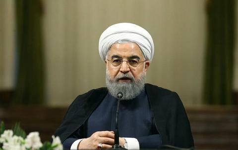 强硬回击美国制裁 伊朗最高领袖下令重启核电站