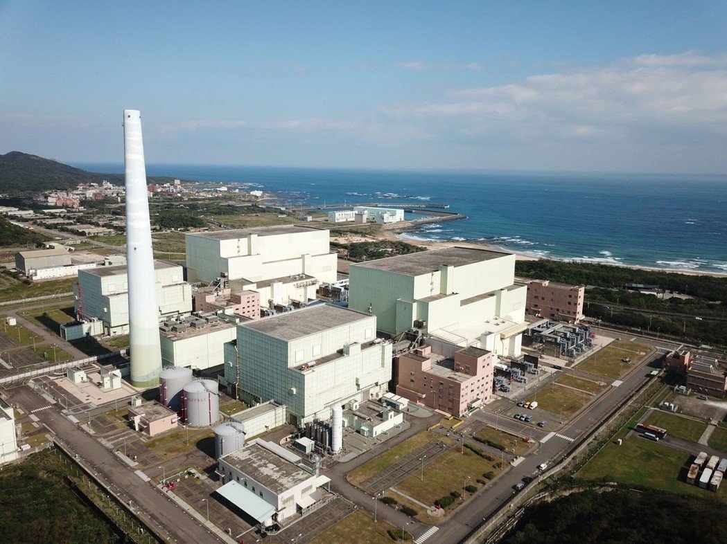 台湾核四电厂开始运出燃料棒 未来将改为火电厂
