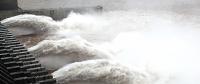 三峡电站今年首次开闸泄水 5日8时削峰率已达27.5%