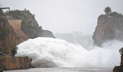 黄河刘家峡水库排沙泄洪